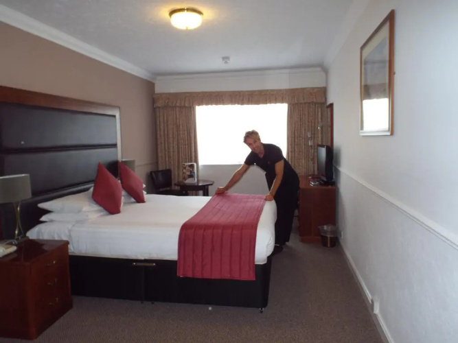 Crofters Hotel