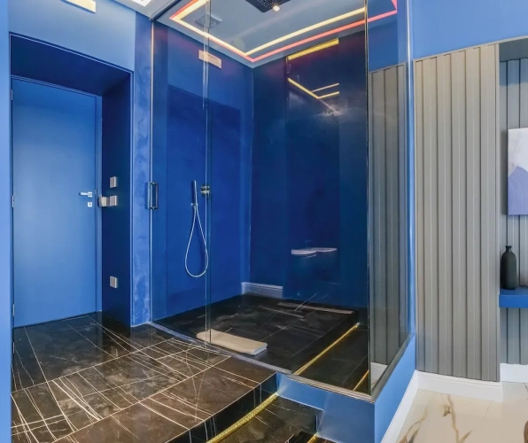 1 Bedroom Deluxe Double Suite with balcony and with city view