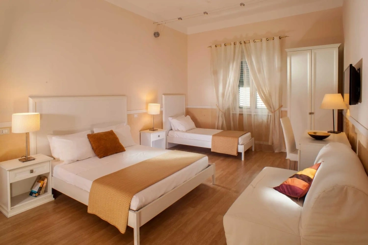 Superior Triple room