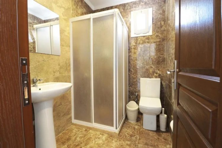 Standard Twin room with balcony