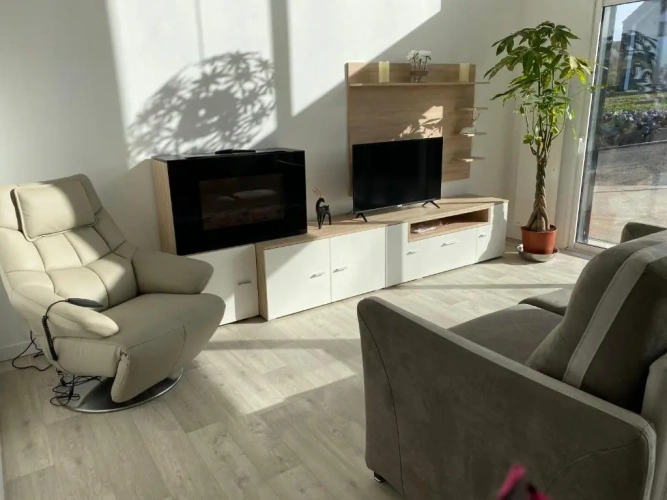 2 Bedrooms Cottage