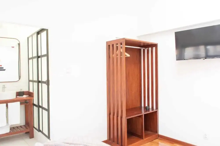 Solara Art House Hotel