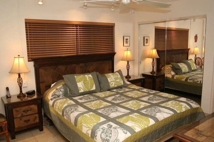 Kihei Beach, #303 1 Bedroom Condo by RedAwning