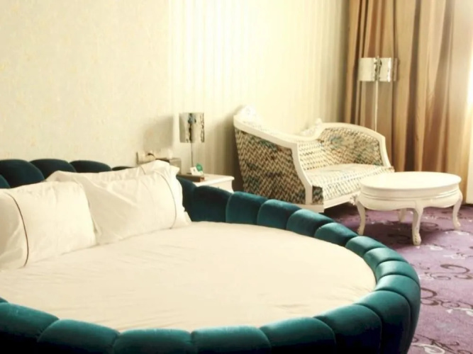 Baisheng Hotel