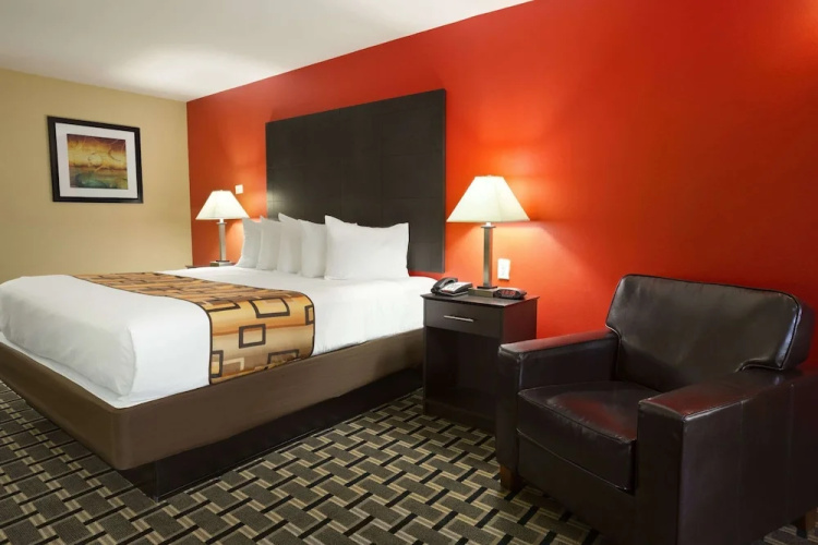 Days Inn Henryetta