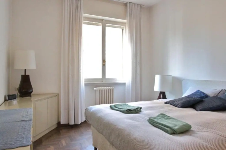 3 Bedrooms Apartment