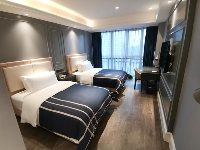 Premier Twin room