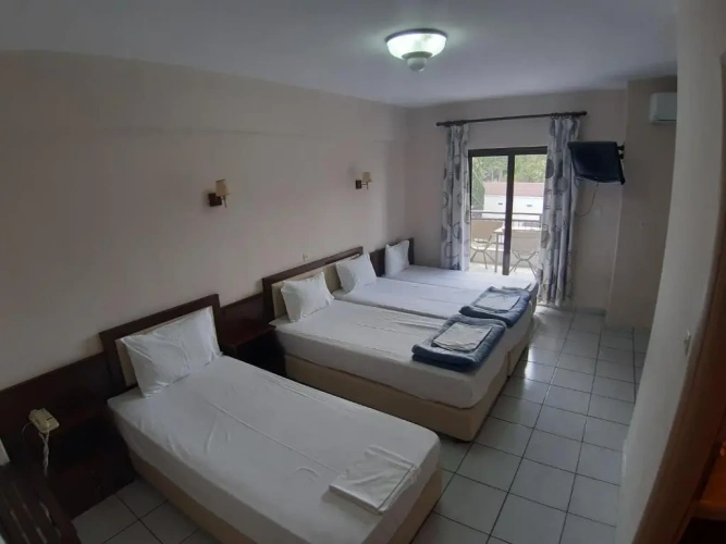 Standard Quadruple room with mountain view