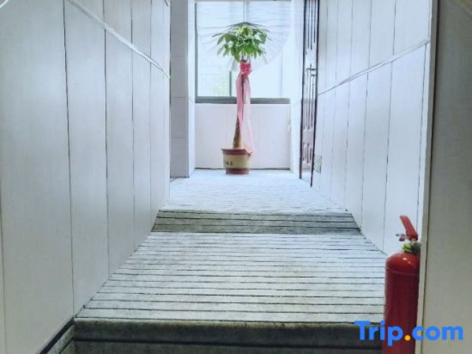 Qinyangman time Express Hotel
