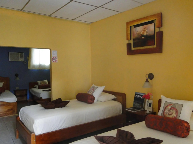 Hotel Mar Azul Galapagos