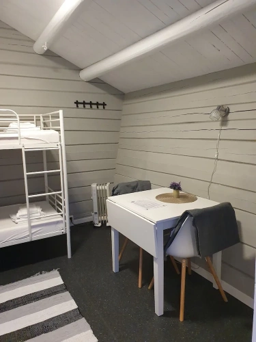 Economy Cabin