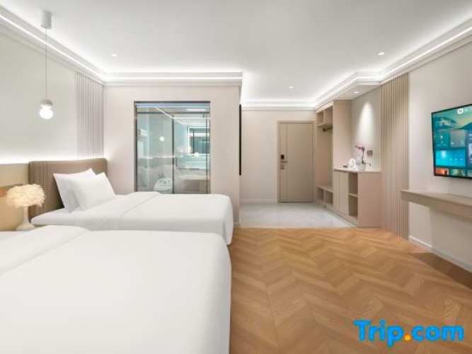 Premium Twin room