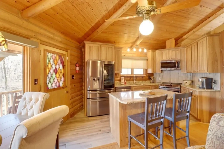 4 Bedrooms Cottage