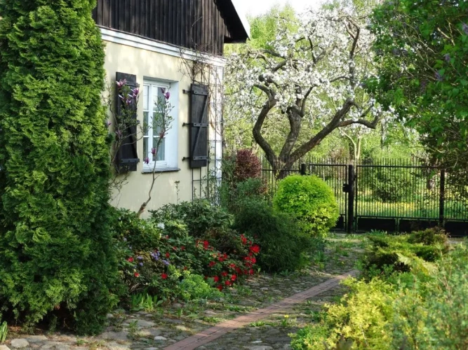 2 Bedrooms Villa