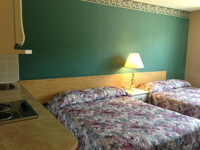 Sundre Motor Inn