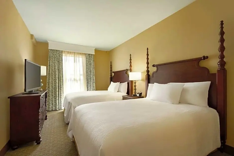 2 Bedrooms Quadruple Suite