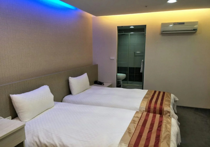 Shun-Yi Hotel