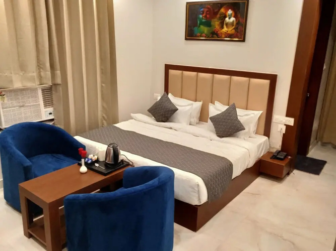 Shriji Hotel