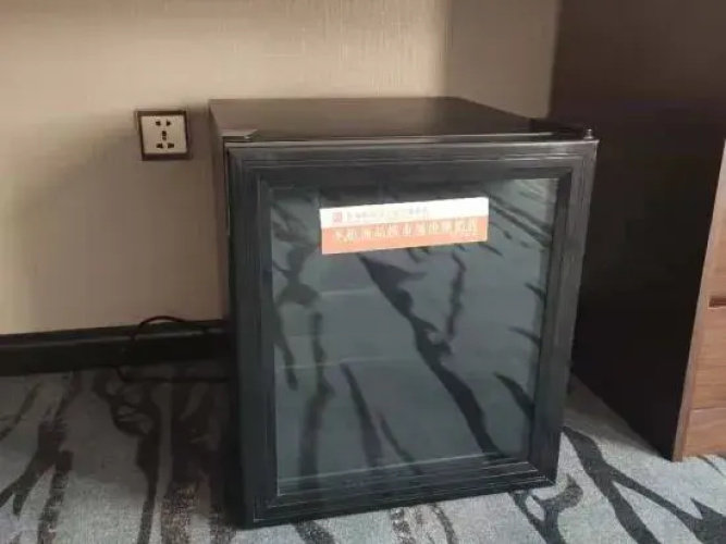 Yunwei Business Hotel