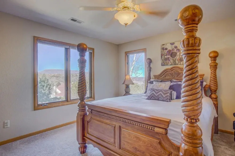 Skyway-extravagant & Luxury Views W/deck & Bar