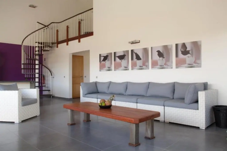 2 Bedrooms Villa