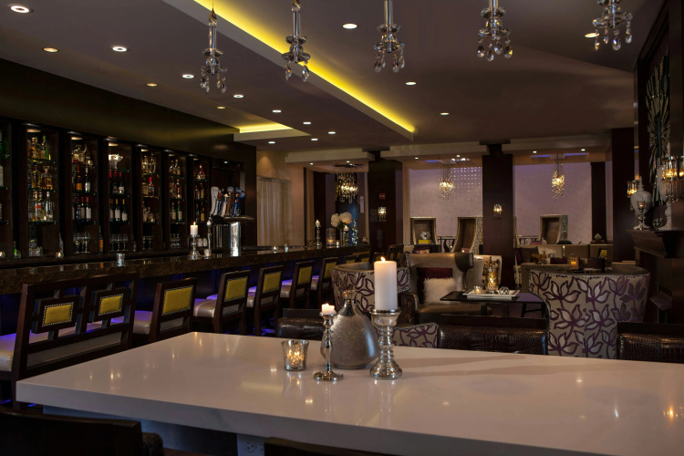 Renaissance Chicago North Shore Hotel photo 21