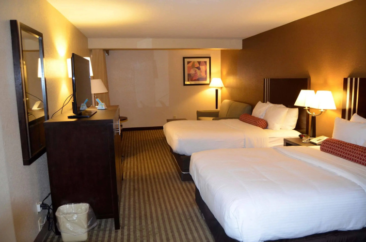 Spark by Hilton Kimball Hotel