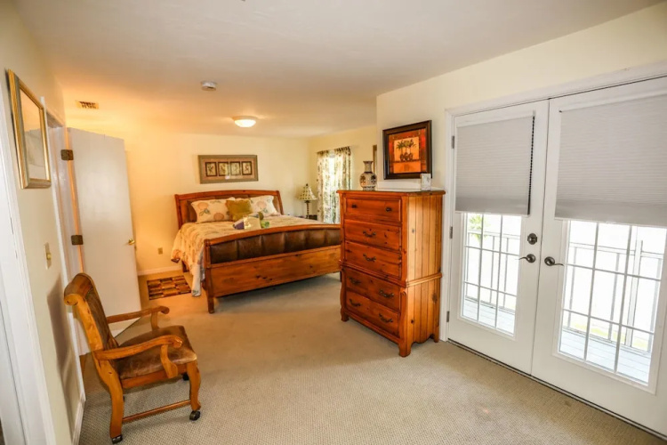 21088 St. Peters Dr. - M