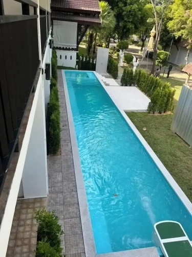 Deluxe Twin room with pool view