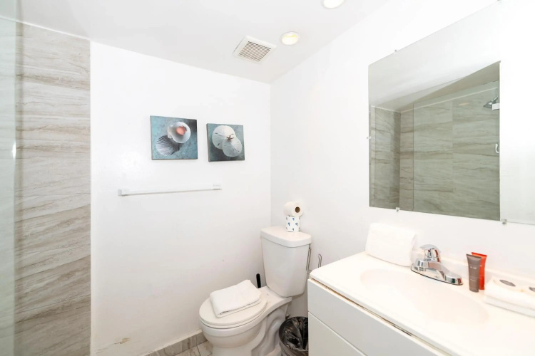 710 South Beach Apartment