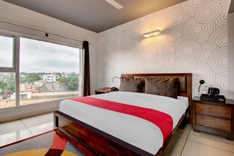 OYO Flagship 16484 Indiranagar