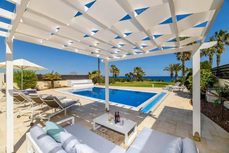 Deluxe Villa