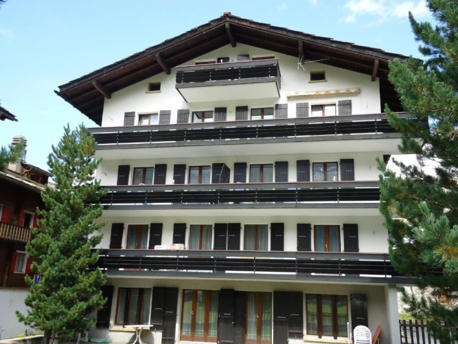 1 Bedroom Apartment with balcony