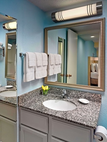 2 Bedrooms Double Suite