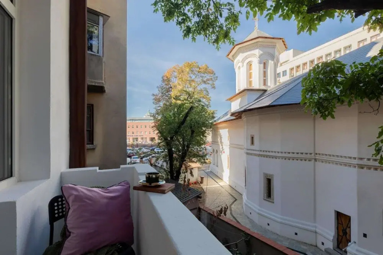 Serene 1BR Apartment in University Square