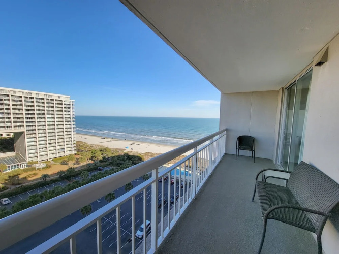 1201 South Hampton 2 Bedroom Condo