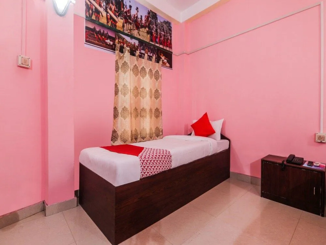 OYO 17255 Hotel Kanika Inn