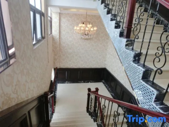 Anjisi Junyue Hotel