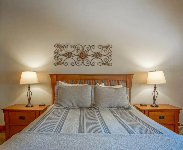 Whistlepunk #18: 4 Bedrooms, 3 Baths
