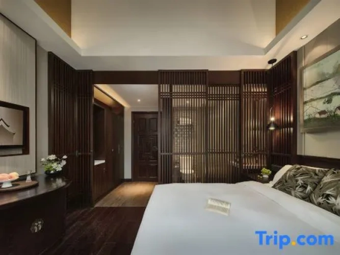 Standard Double room with river view
