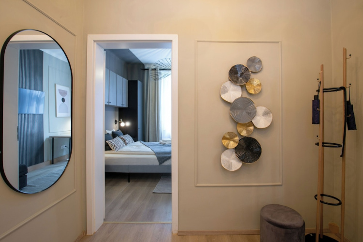 Quiet Apartment 6 min Walk to Metro - 4 Stops to Opera