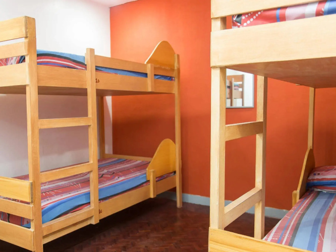 Lokal Hostel