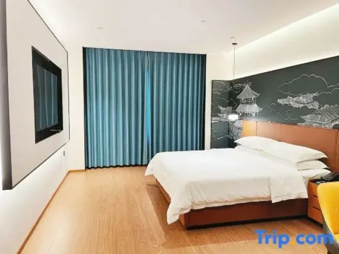 Deluxe Family Suite