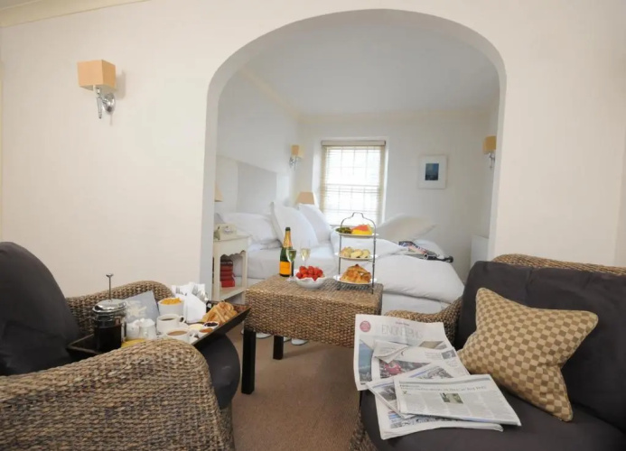 The Lugger Hotel