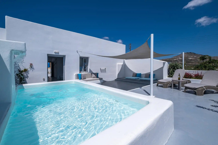 Majestic Sky Suites