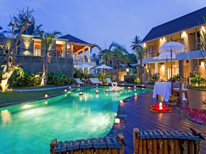 3 Bedrooms Villa