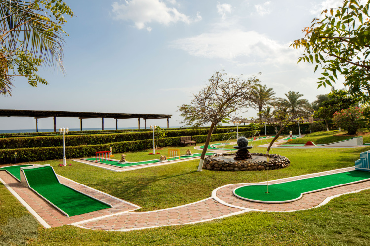 Le Meridien Al Aqah Beach Resort photo 12