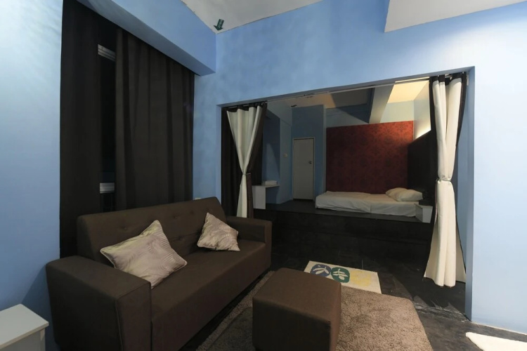 Bright Hotel