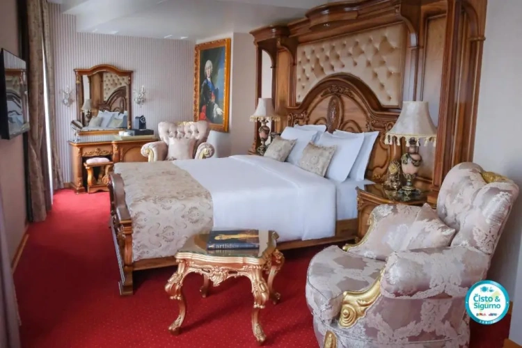 Grand Deluxe Double room
