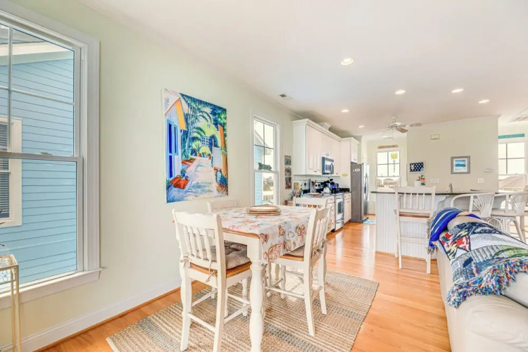 Atlantic Beach Retreat w/ 2 Decks: Steps to Beach!